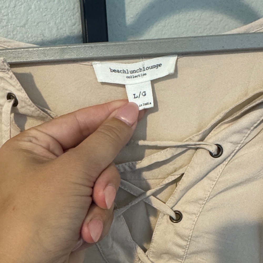 beachlunchlounge Beige pink Lace-Up Blouse - Picture 2 of 4